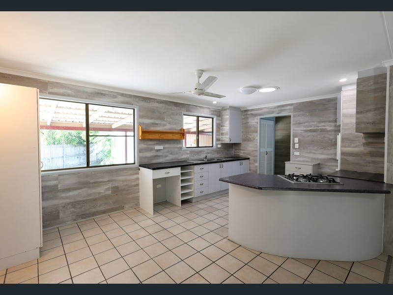 3 Third A Street, Home Hill — photo 1 of 5