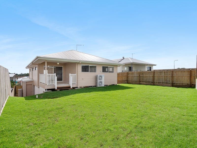 5 Ironbark Street, Morayfield — photo 1 of 5