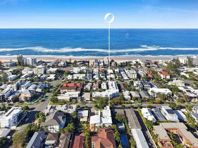 3/98-100 Petrel Avenue, Mermaid Beach — photo 1 of 5
