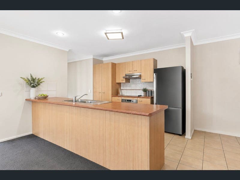 51 Turquoise Crescent, Griffin — photo 1 of 5