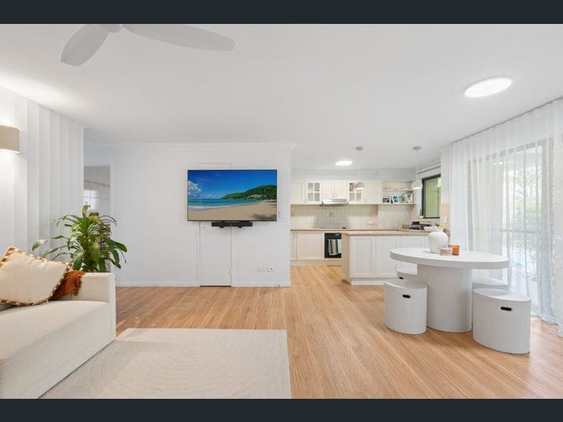 13/111 Markeri Street, Mermaid Waters — photo 1 of 5