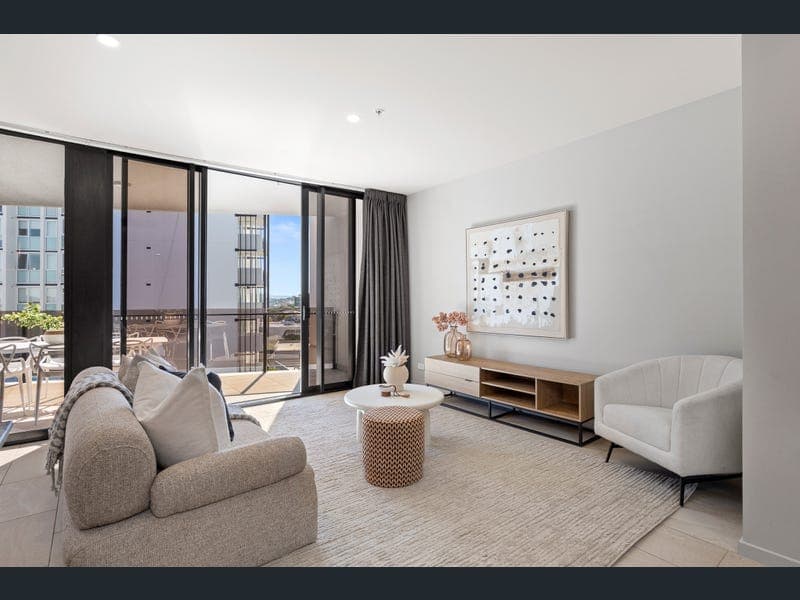 1001/27 Commercial Road, Newstead — photo 1 of 5
