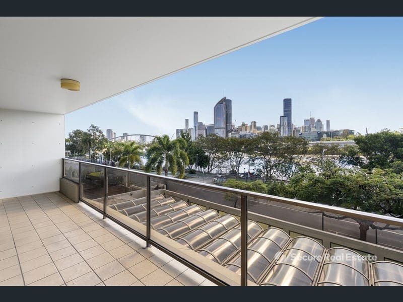 7/10 Lower River Terrace, South Brisbane — photo 1 of 5