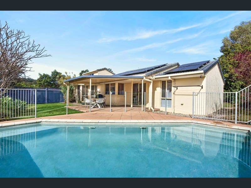 27 Fairview Court, Parkwood — photo 1 of 5