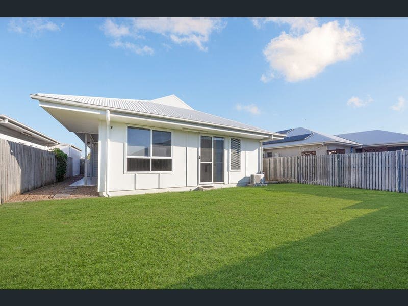 4 Wrasse Street, Burdell — photo 1 of 5
