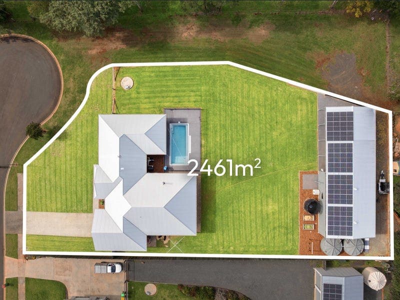 33 Bass Street, Cabarlah — photo 1 of 5