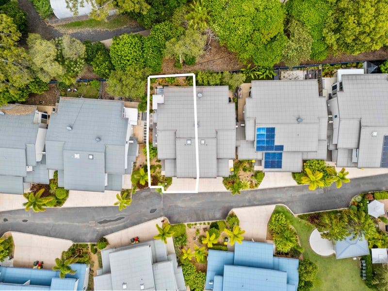 13/71 Elizabeth Street, Urangan — photo 1 of 5