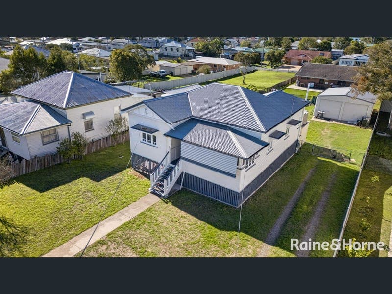 20 Gore Street, Warwick — photo 1 of 5