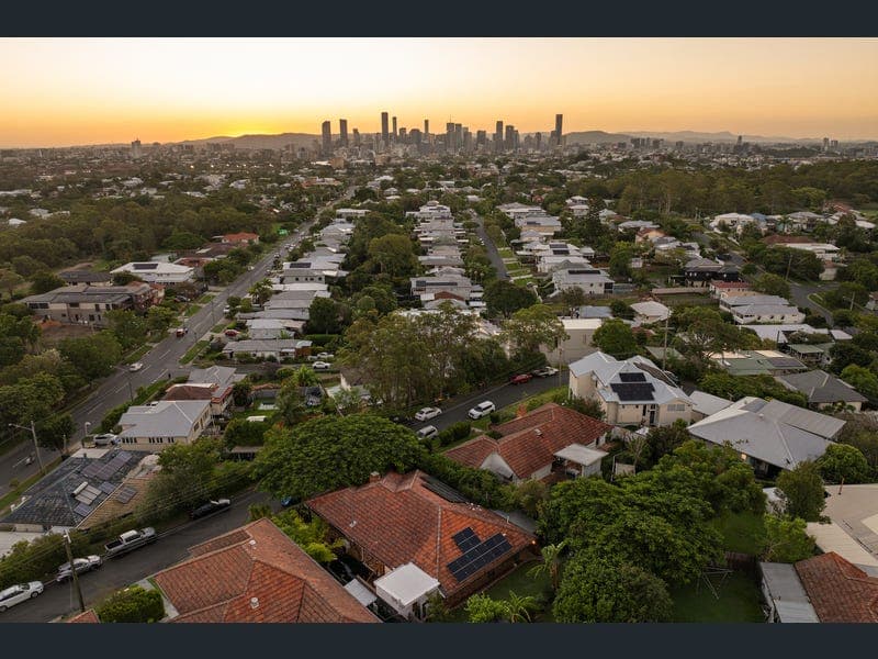 11 Paramount Terrace, Seven Hills — photo 1 of 5