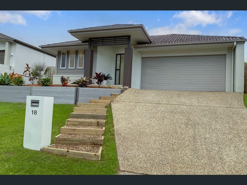 18 Glen Abby Avenue, Peregian Springs — photo 1 of 5