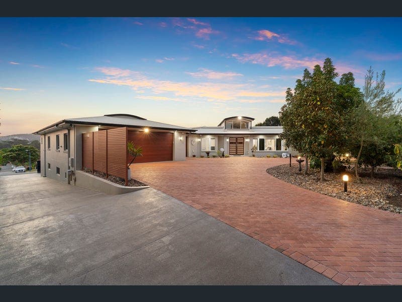 62 Norfolk Place, Wishart — photo 1 of 5