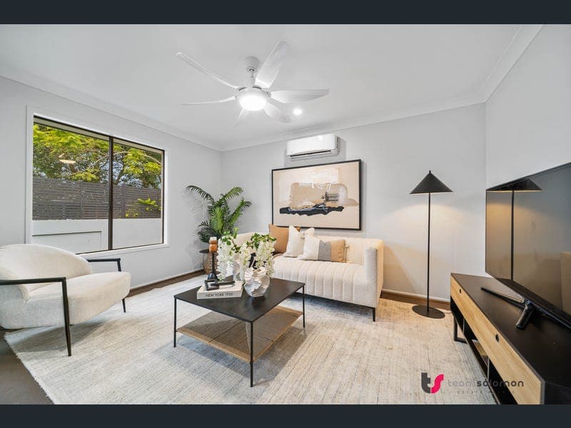 7a Hampton Street, Alexandra Hills — photo 1 of 5