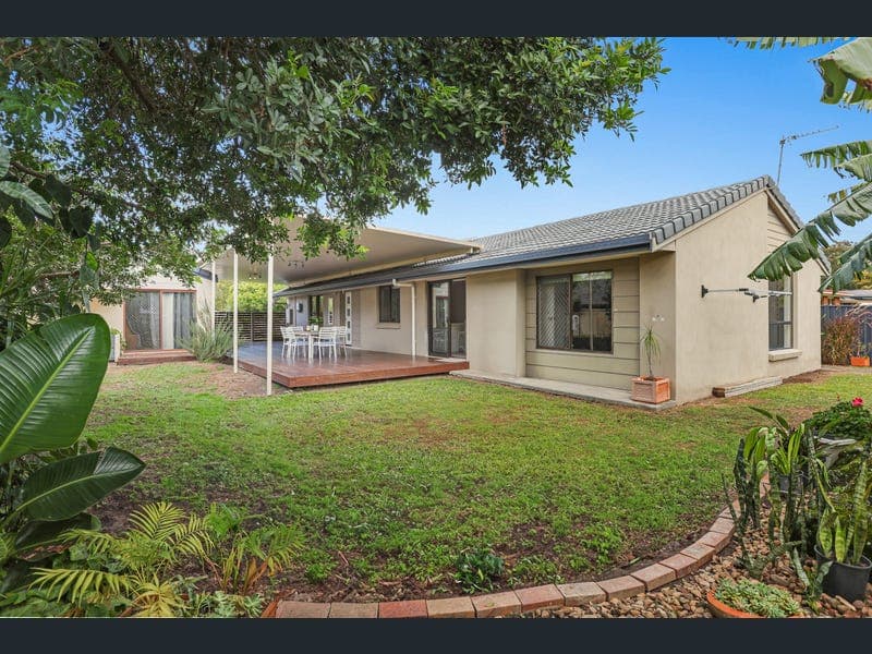 14 Davidson Place, Carrara — photo 1 of 5
