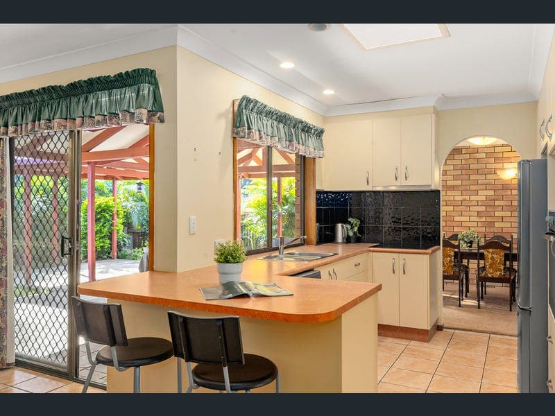 41 Brompton Street, Rochedale South — photo 1 of 5