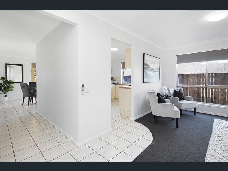 5 Wivenhoe Place, Runcorn — photo 1 of 5