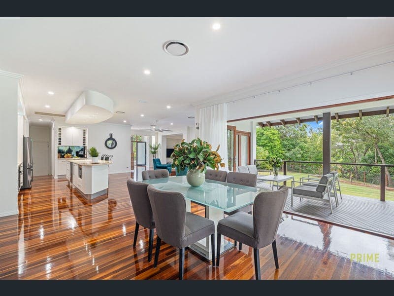 1 Jasmine Court, Dundowran Beach — photo 1 of 5