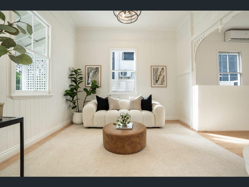 104 Ellen Street, Oxley — photo 1 of 5