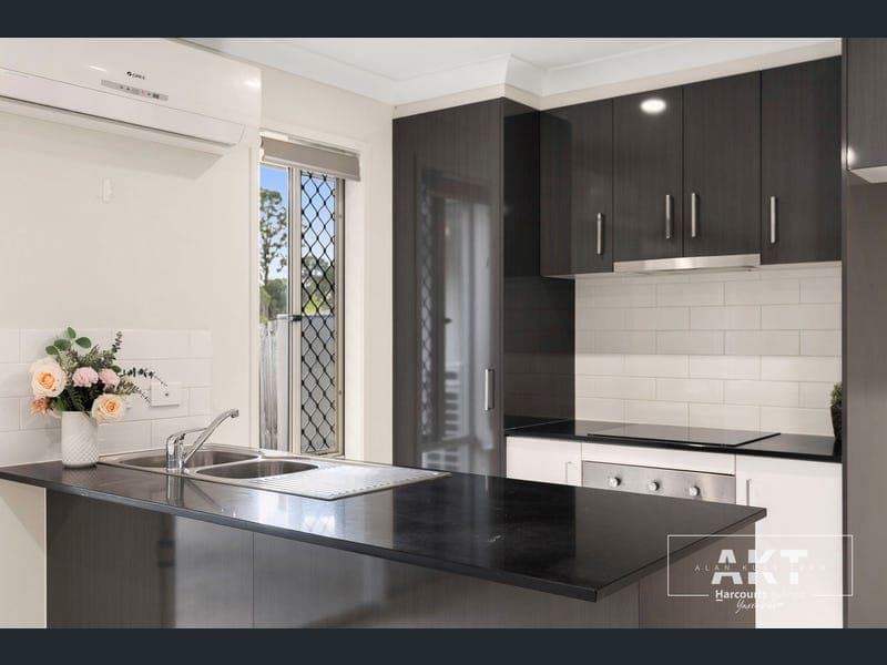 2/94 Slate Street, Yarrabilba — photo 1 of 5