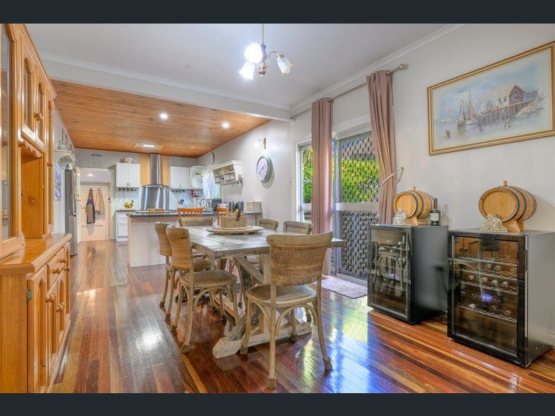 1 Kellett Street, West Gladstone — photo 1 of 5