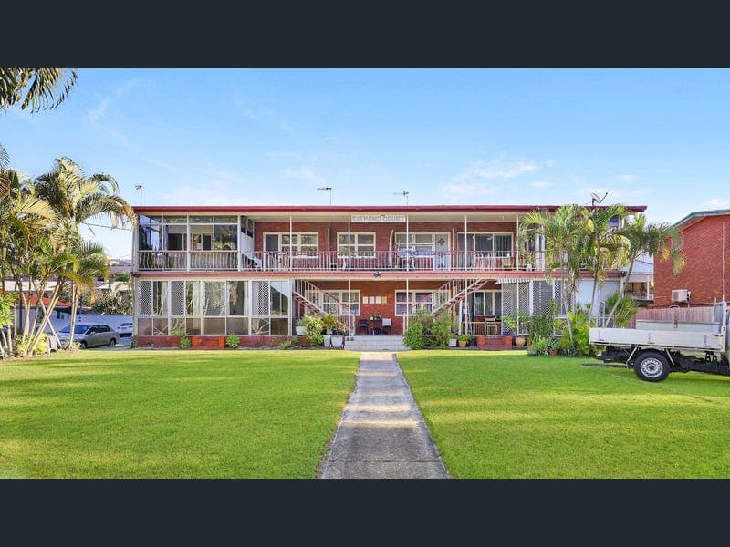 6/10 Beelyu Street, Burleigh Heads — photo 1 of 5