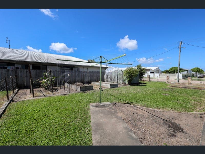 92 William Street, Ayr — photo 1 of 5