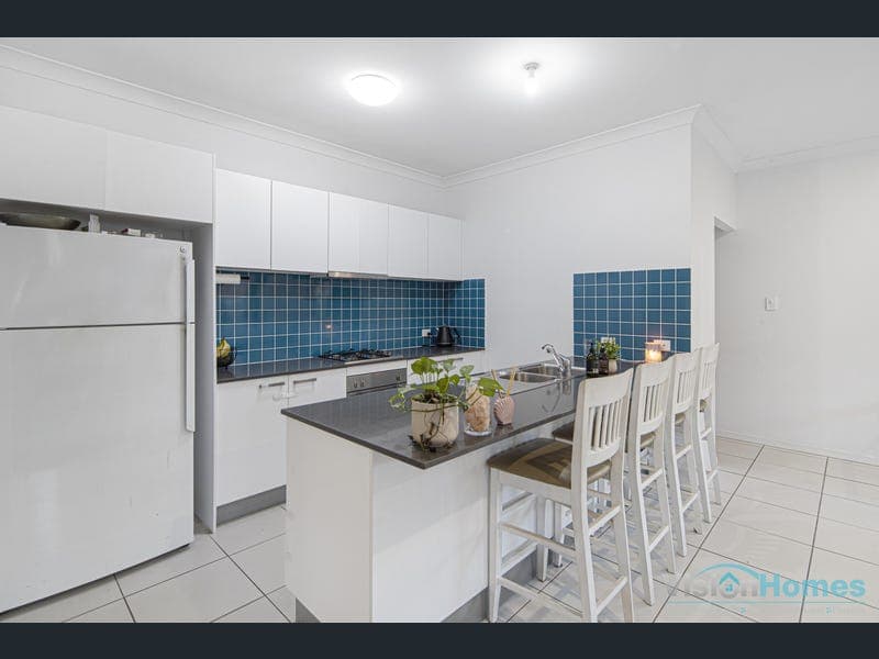 45 MOUNT HUNTLEY STREET, Park Ridge — photo 1 of 5