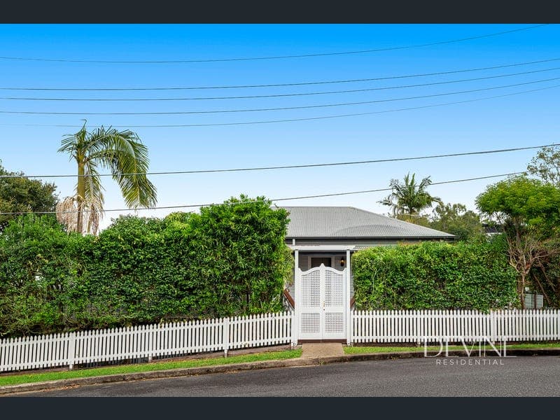 62 Greer Street, Bardon — photo 1 of 5