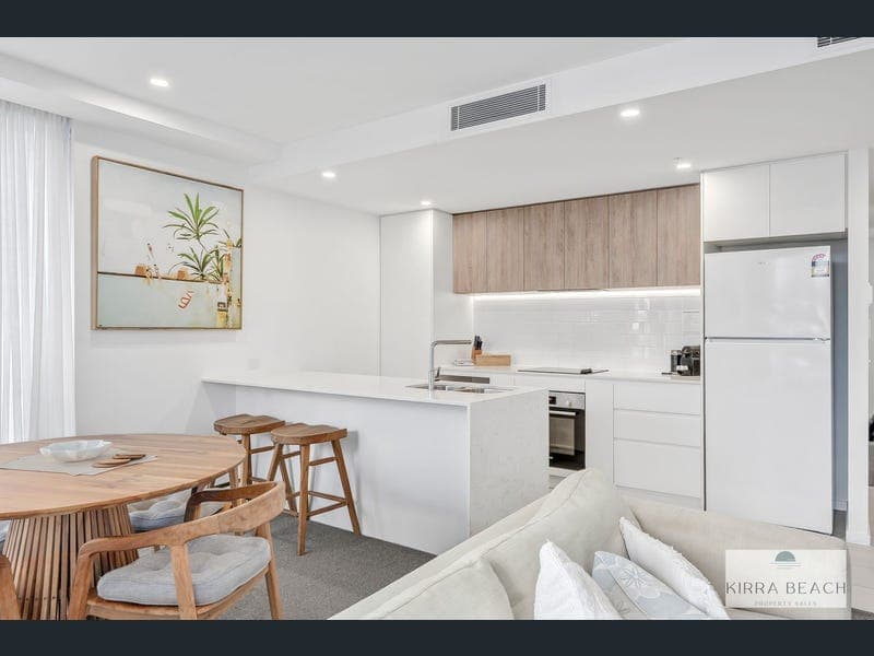 305/1 Lord Street, Kirra — photo 1 of 5