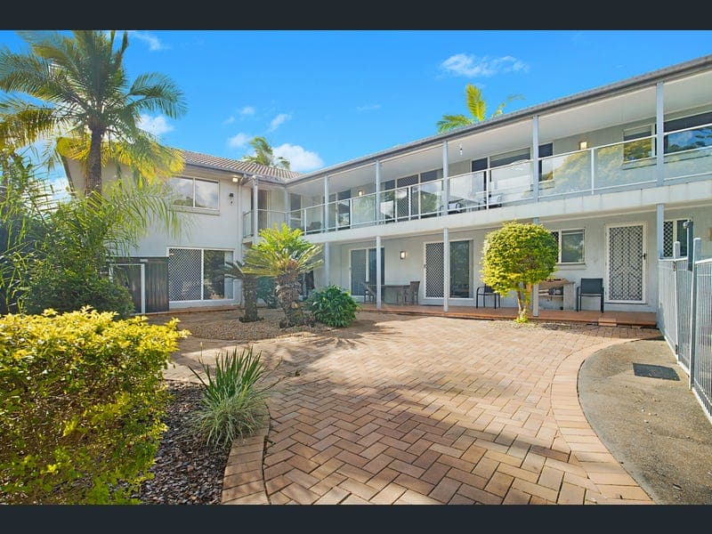 20 Paraburdoo Crescent, Shailer Park — photo 1 of 5