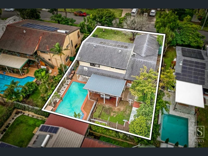 7 Nearco Street, Fig Tree Pocket — photo 1 of 5