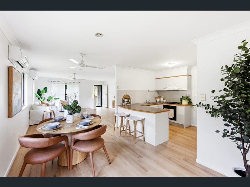 84 Harrier Drive, Burleigh Waters — photo 1 of 5