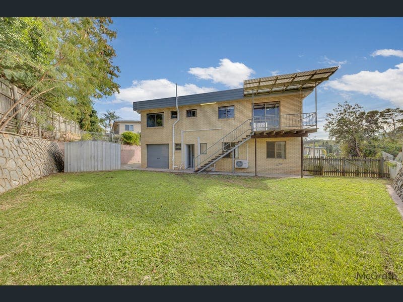 8 Quandong Court, Kin Kora — photo 1 of 5