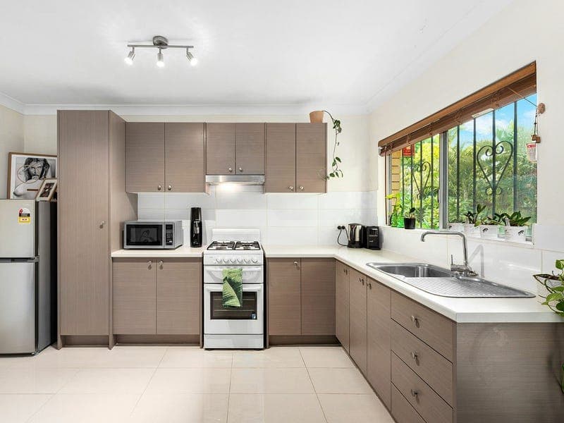 4/54 Mansfield Street, Coorparoo — photo 1 of 5