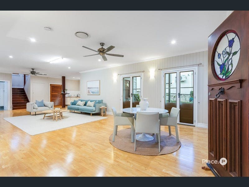 32 Bradley Road, Clontarf — photo 1 of 5