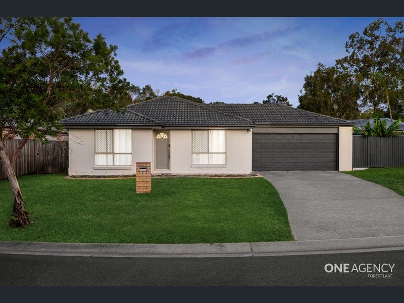 9 Paton Crescent, Forest Lake — photo 1 of 5