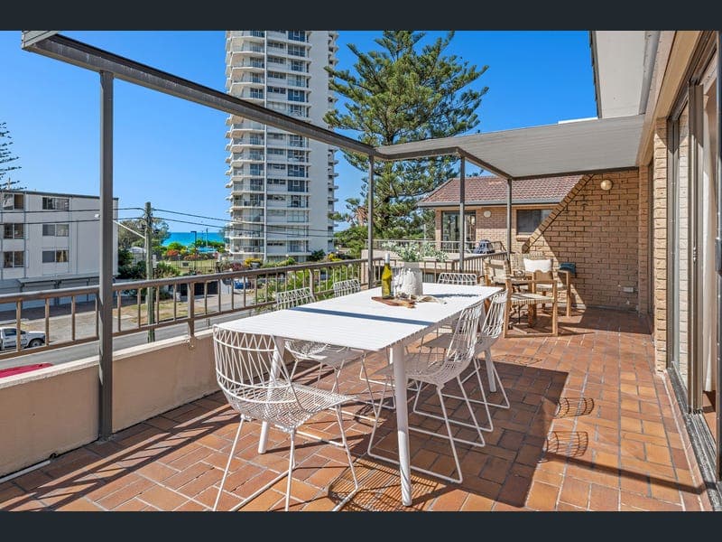 11/133 Old Burleigh Road, Broadbeach — photo 1 of 5