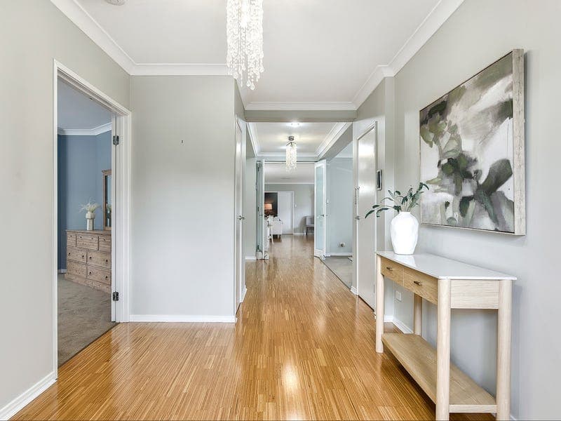 37 Raynbird Place, Carseldine — photo 1 of 5