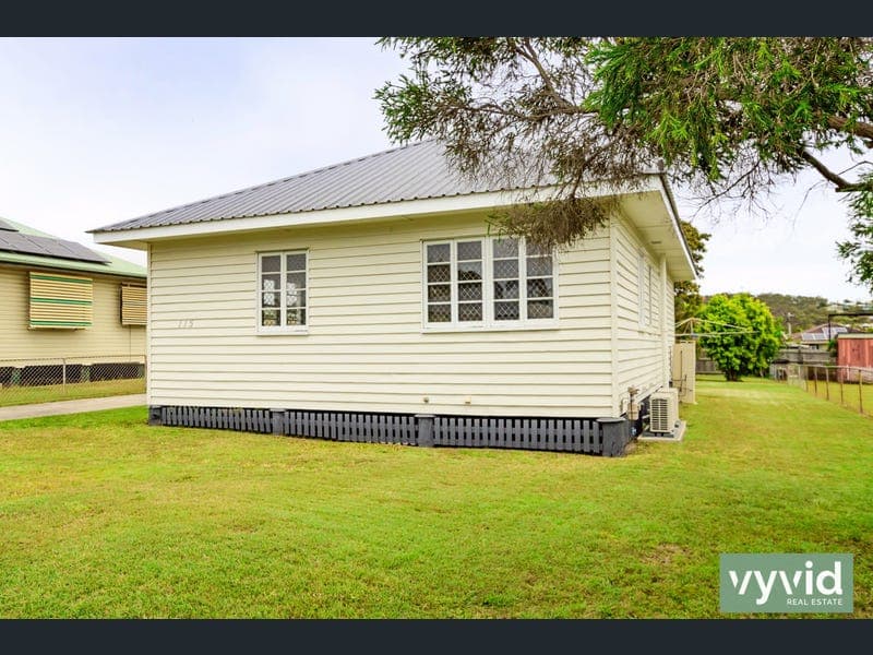 115 Barney St, Barney Point — photo 1 of 5