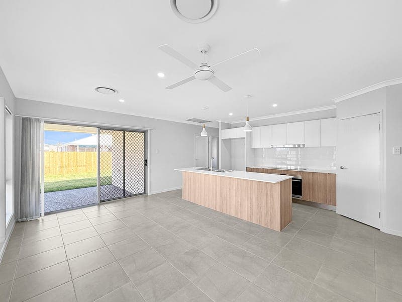 15 Monarch Street, Wondunna — photo 1 of 5