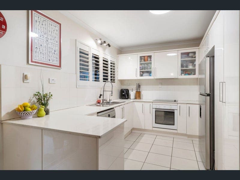 18 Quantum Street, Carseldine — photo 1 of 5