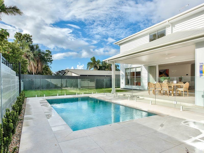 115 Glen Retreat Road, Mitchelton — photo 1 of 5
