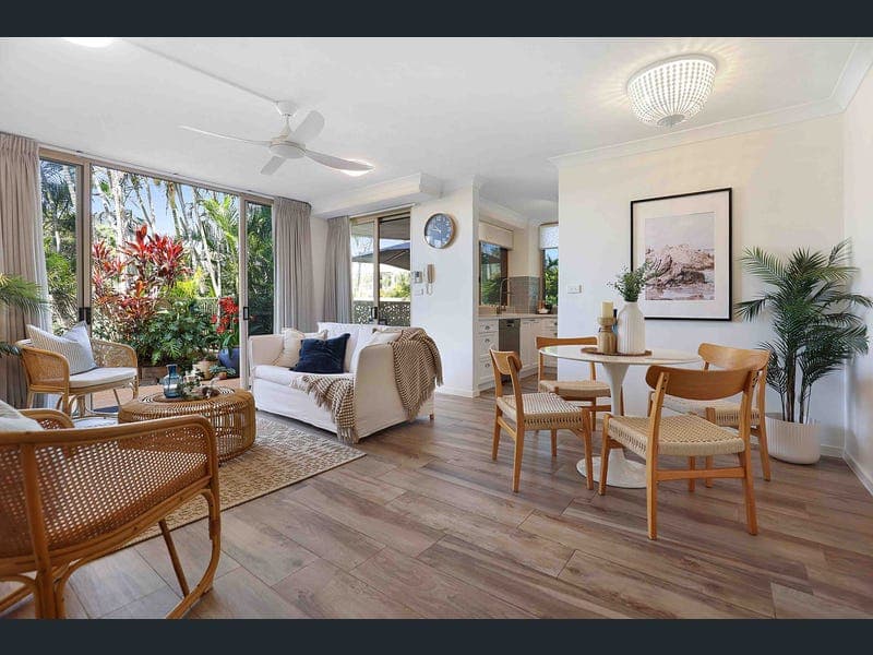 7/15 Santa Monica Road, Miami — photo 1 of 5