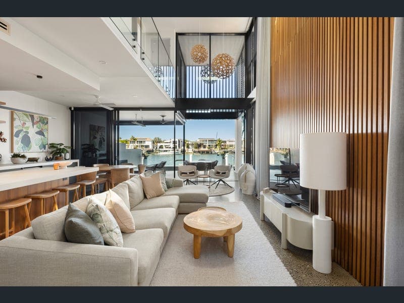 2/31 Neerim Drive, Mooloolaba — photo 1 of 5