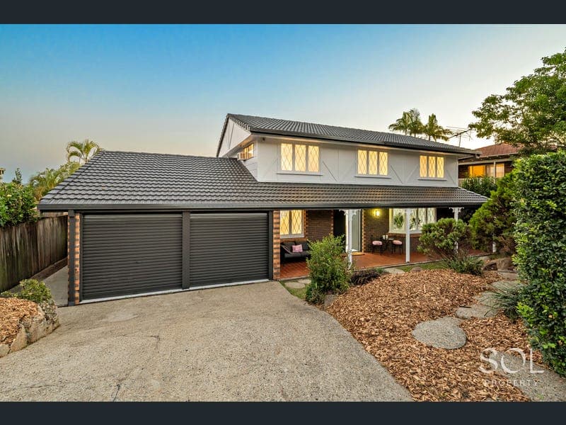 22 Yalumba Street, Carseldine — photo 1 of 5