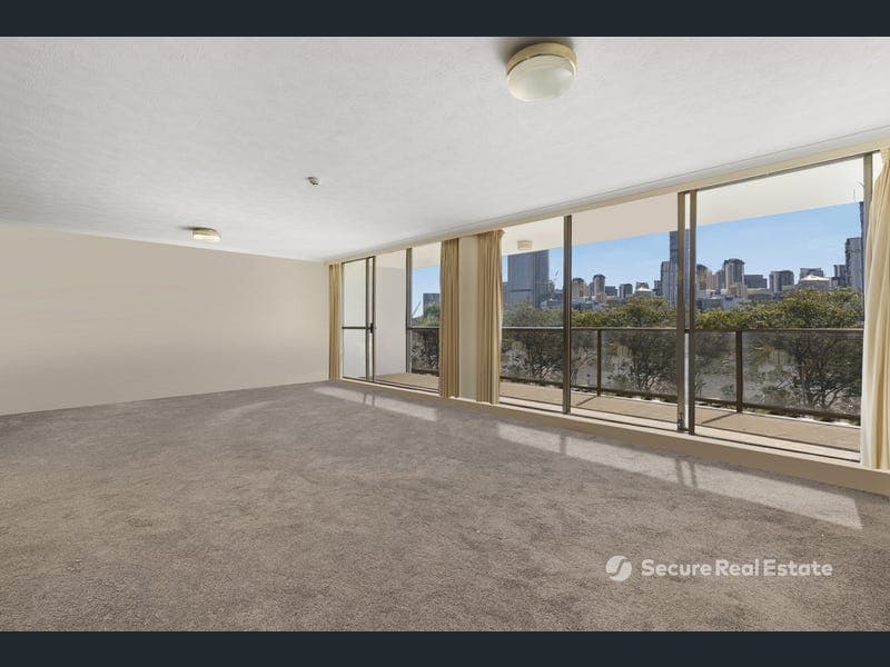 7/10 Lower River Terrace, South Brisbane — photo 1 of 5