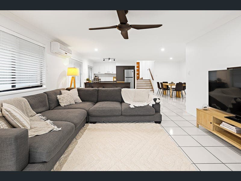 27 Hydrangea Street, Ormeau — photo 1 of 5