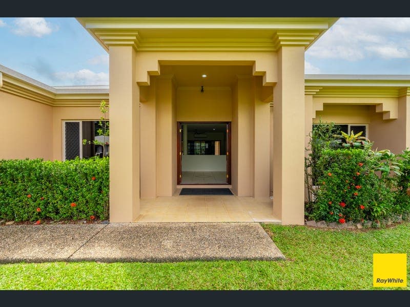 12 Altona Street, Bentley Park — photo 1 of 5
