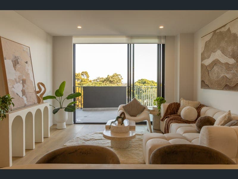 2102/41 Sorrento St, Wynnum — photo 1 of 5