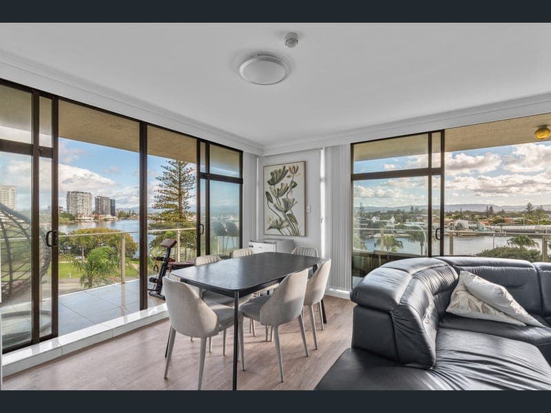 3G/33 Thornton Street, Surfers Paradise — photo 1 of 5