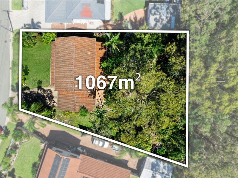 4 Peacock Court, Birkdale — photo 1 of 5